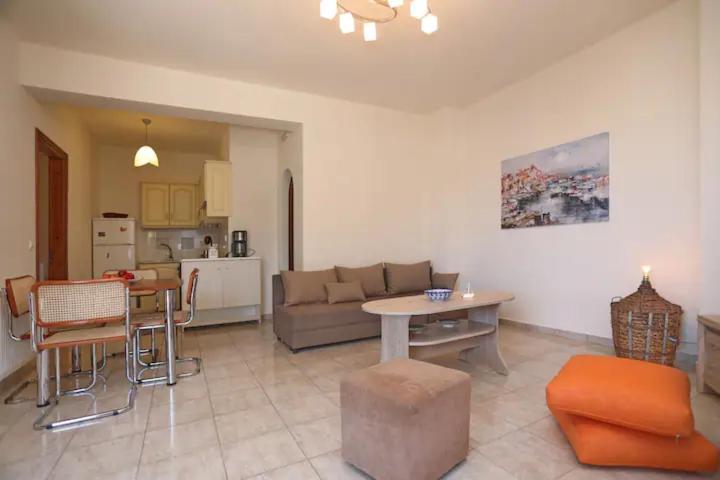 Skopelos Chara'S Lux Apartment Exterior photo